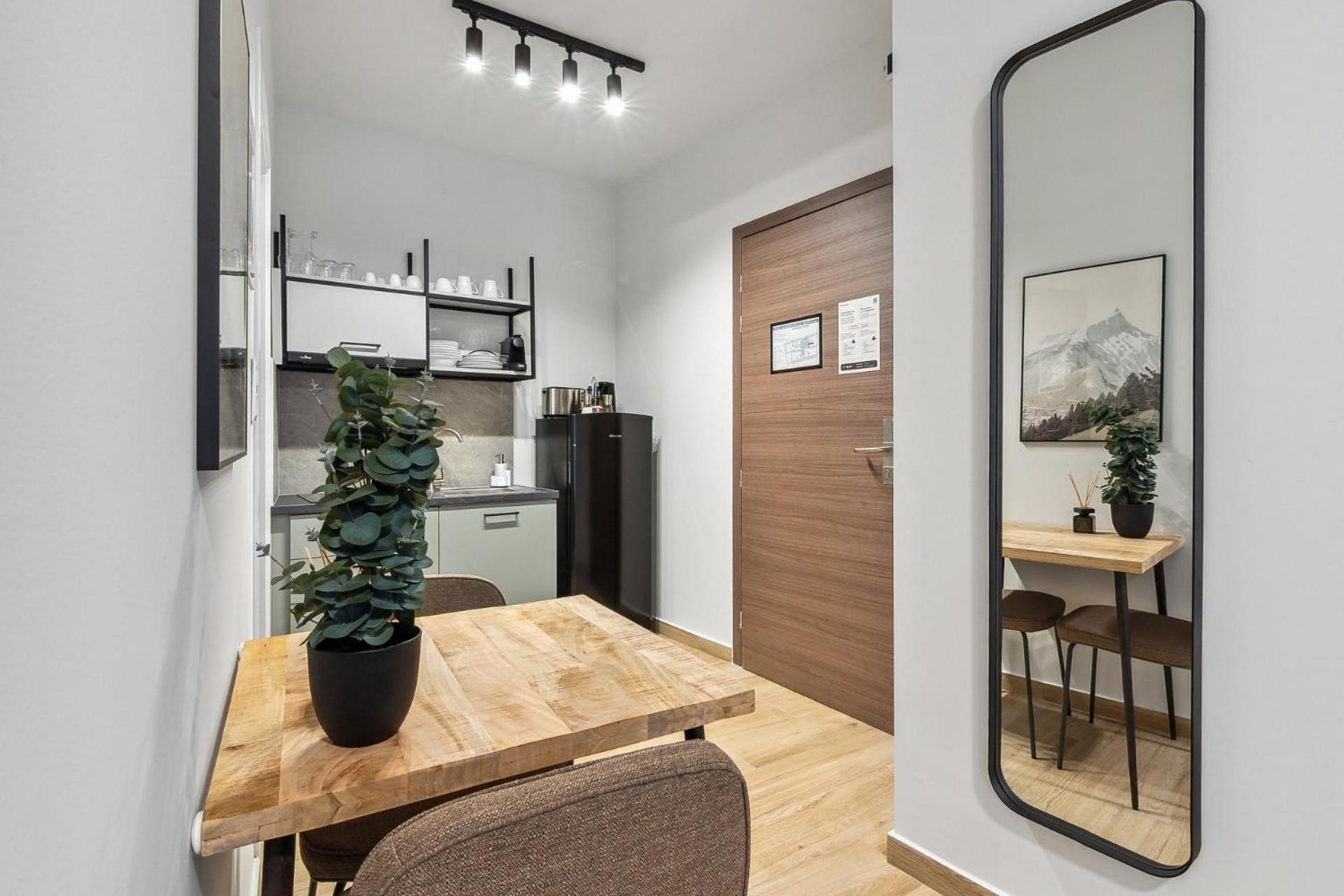 Limehome Athens Solonos City Center Zimmer foto